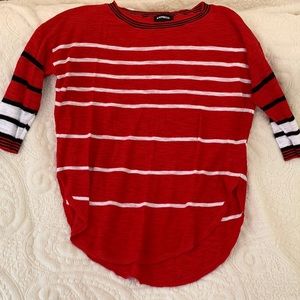 Express top, size small/petite. Excellent condition.